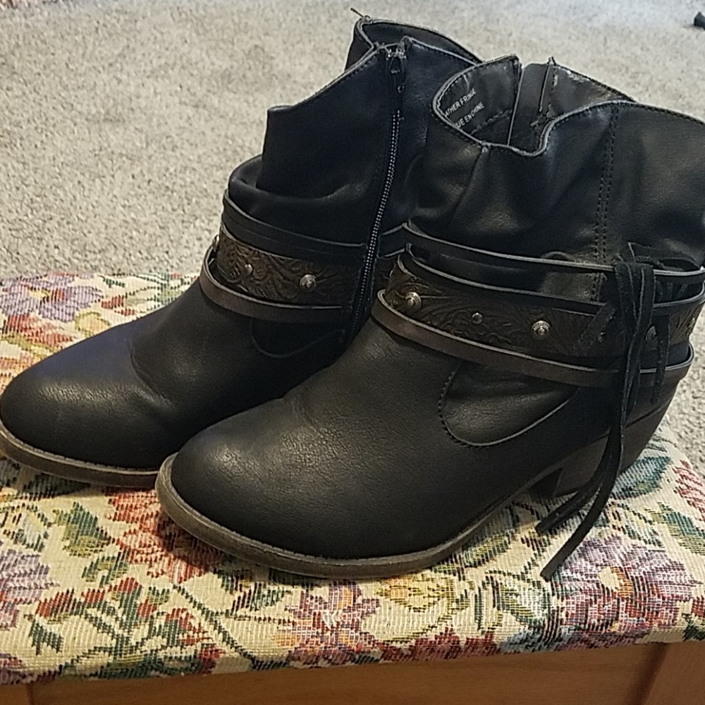 Genuine leather Maurices booties